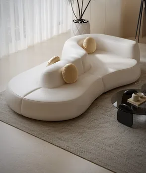 Итальянский легкий роскошный кожаный диван с двусторонней сумкой для сиденья во французском кремовом стиле, дизайнерский изогнутый диван для гостиной